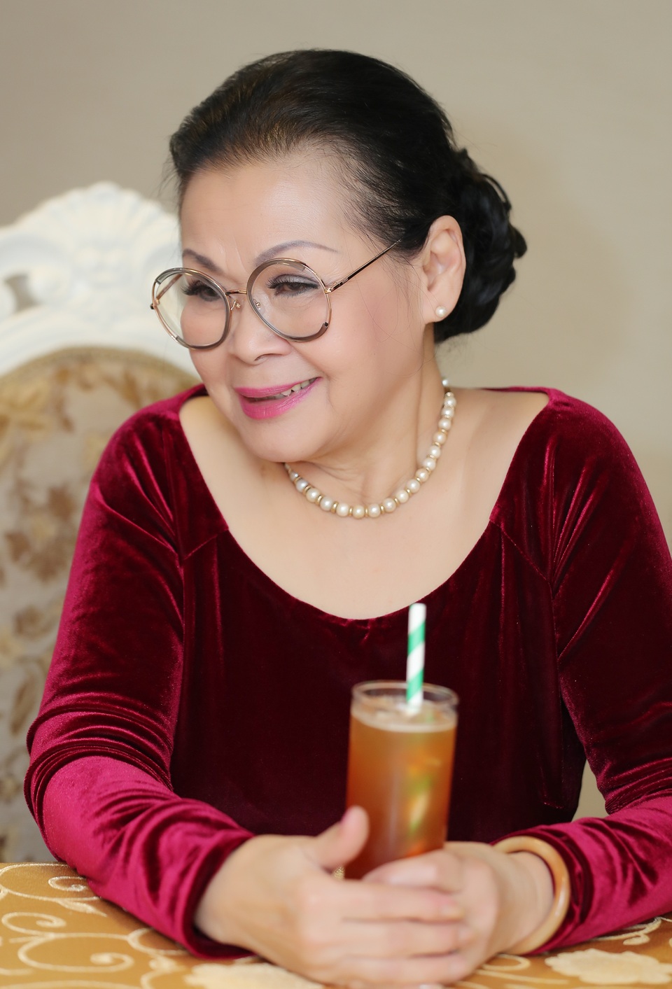 Khánh Ly: “Không phải lúc nào người ta yêu cũng nói được” - 2 Khánh Ly: “Không phải lúc nào người ta yêu cũng nói được” - 2