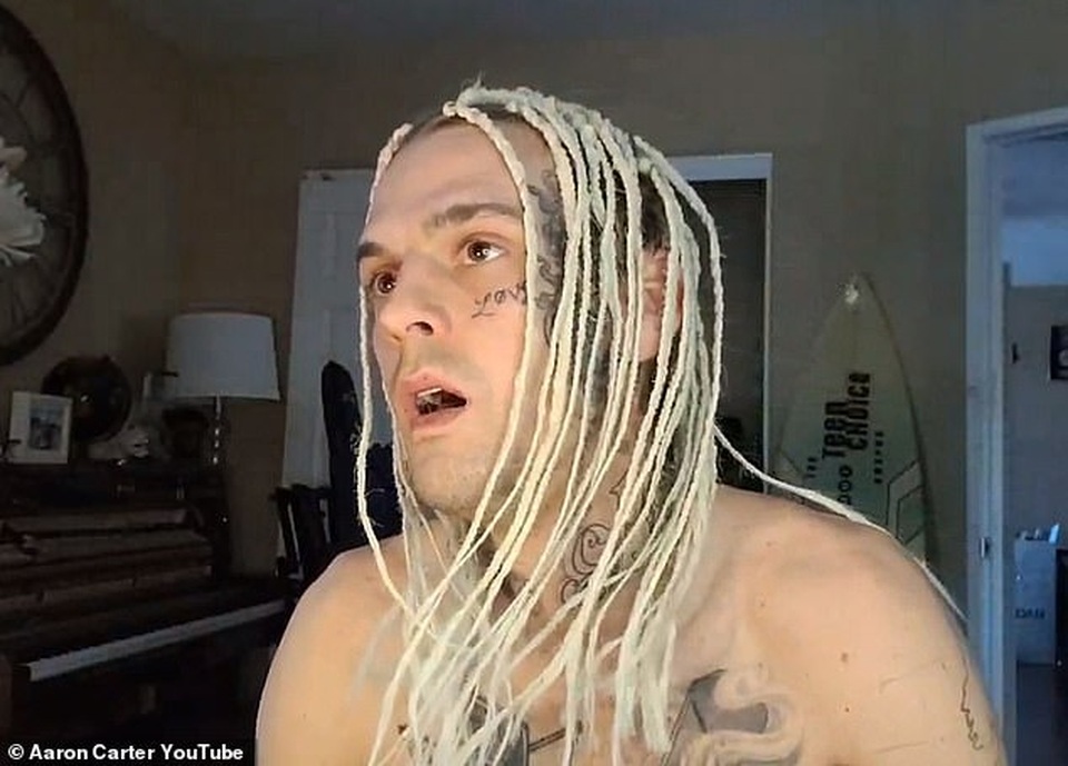 Hình ảnh bệ rạc của Aaron Carter khiến fans chán ngán - 1 Hình ảnh bệ rạc của Aaron Carter khiến fans chán ngán - 1
