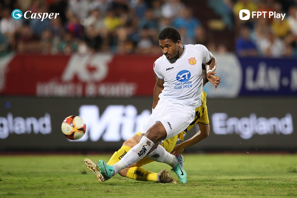 VPF và Casper Việt Nam trao giải thưởng tháng 5 V.League - 3 VPF và Casper Việt Nam trao giải thưởng tháng 5 V.League - 3