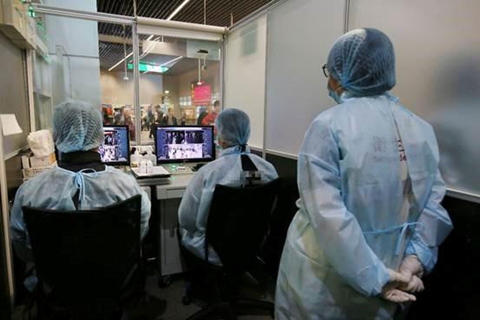 Trung Quốc “quay cuồng” vì virus Vũ Hán - 3 Trung Quốc “quay cuồng” vì virus Vũ Hán - 3