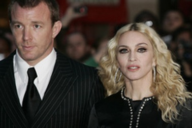 Madonna giữ nguyên khối tài sản khổng lồ sau ly dị?