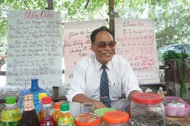 “Gã đào hoa” bán trà đá vỉa hè, làm thơ