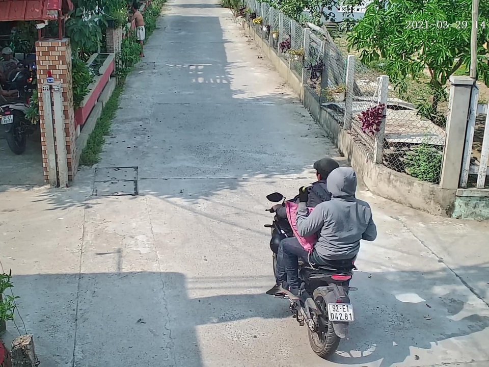 Giả vờ đi thuê nhà trọ, đi mua đất để trộm cắp tài sản - 2 Giả vờ đi thuê nhà trọ, đi mua đất để trộm cắp tài sản - 2