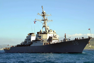 Houthi phóng tên lửa tấn công tàu chiến Mỹ