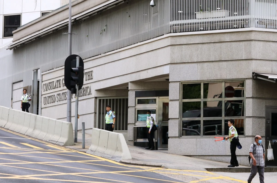 Người Trung Quốc đòi đóng cửa lãnh sự quán Mỹ ở Hong Kong - 1 Người Trung Quốc đòi đóng cửa lãnh sự quán Mỹ ở Hong Kong - 1