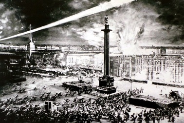 Hình ảnh Cách mạng Tháng Mười Nga và Bác Hồ với nhân dân Xô Viết