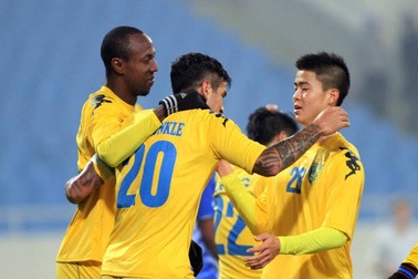 Hà Nội T&T thắng đậm Persib Bandung