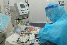 Mổ lấy thai thành công cho sản phụ mắc Covid-19 nặng