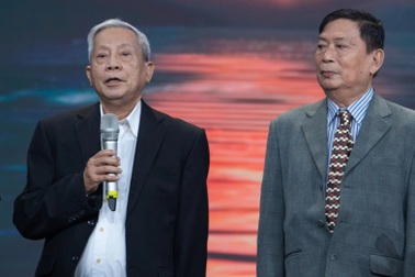 Nhà thơ Nguyễn Khoa Điềm: "Làm thơ cũng là chiến đấu cho hòa bình"