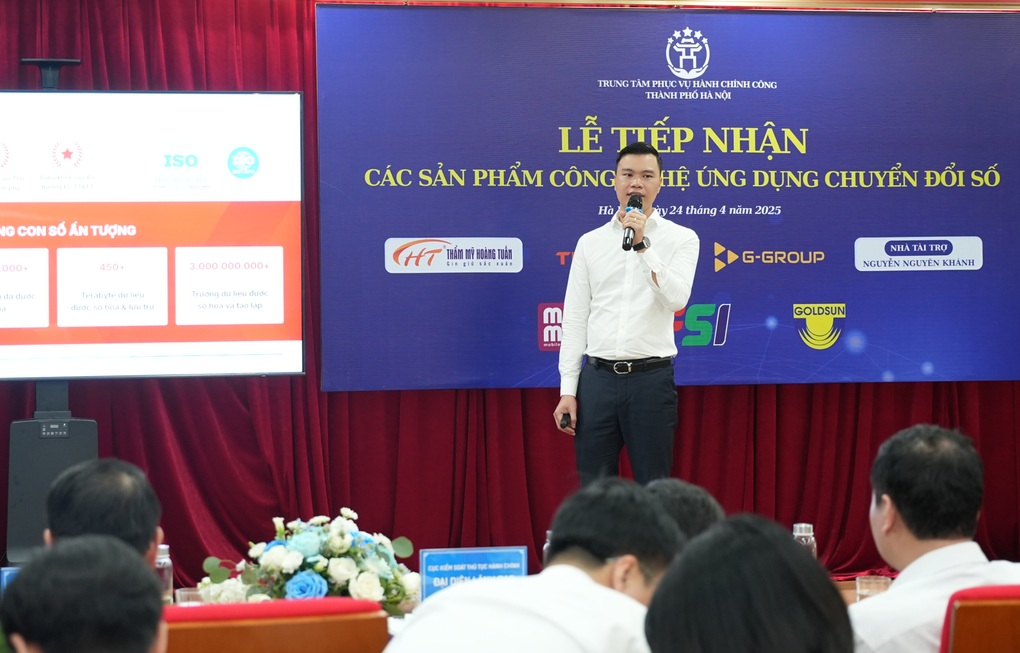 FSI trao tặng hệ thống số hóa D-IONE cho Trung tâm phục vụ hành chính công Hà Nội - 2 FSI trao tặng hệ thống số hóa D-IONE cho Trung tâm phục vụ hành chính công Hà Nội - 2