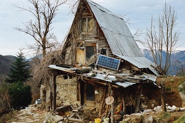 Cuộc sống những người hiện đại chọn cách sống như... “tiền sử” 