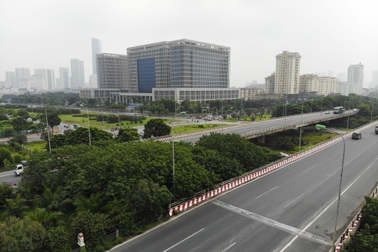 Nhìn từ trên cao "rừng tái sinh" suốt 24km dọc đại lộ Thăng Long