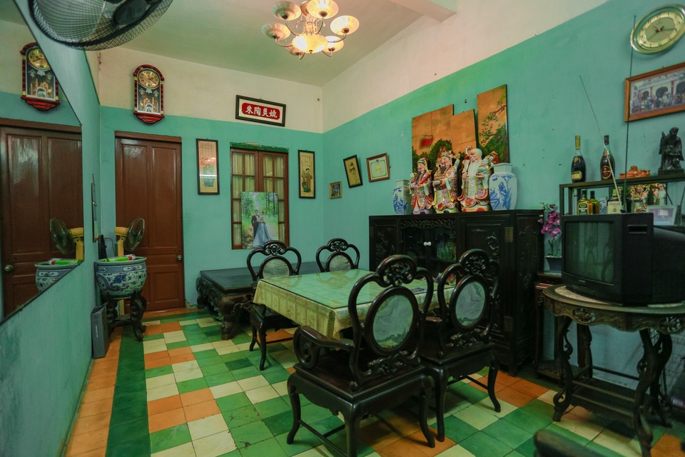 Biệt thự của đại gia nức tiếng Hàng Đào: Rộng 200m2, trả trăm tỷ không bán! - 3 Biệt thự của đại gia nức tiếng Hàng Đào: Rộng 200m2, trả trăm tỷ không bán! - 3