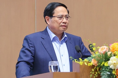 Thủ tướng: “Tranh thủ từng giờ, đưa chuyển đổi số vào mọi hoạt động”