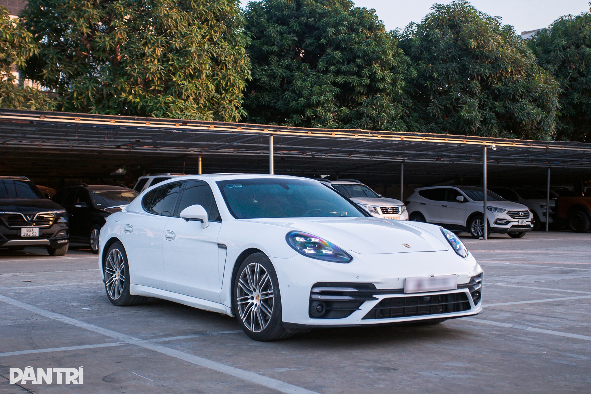 Chi gần 300 triệu đồng biến Porsche Panamera 2013 giống bản Turbo S 2023 - 12 Chi gần 300 triệu đồng biến Porsche Panamera 2013 giống bản Turbo S 2023 - 12