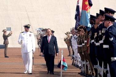 Australia bắn 19 loạt đại bác chào đón Thủ tướng Nguyễn Xuân Phúc