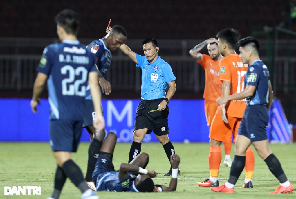 Trọng tài Malaysia tham gia điều hành vòng 11 V-League - 1 Trọng tài Malaysia tham gia điều hành vòng 11 V-League - 1
