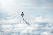 Nhà khoa học gia hàng đầu của NASA khẳng định “thế giới bên kia” có thật