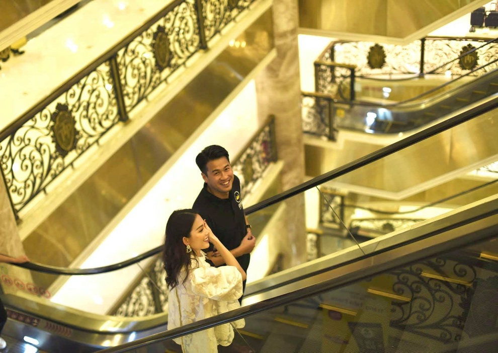 Phillip Nguyễn - thiếu gia nhà tỷ phú chiều bạn gái hot girl như thế nào? - 1 Phillip Nguyễn - thiếu gia nhà tỷ phú chiều bạn gái hot girl như thế nào? - 1