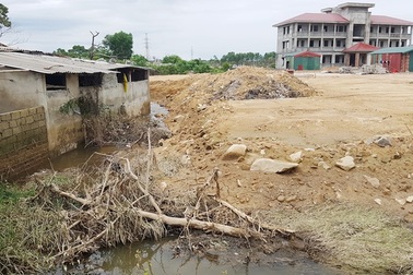 Bộ Chỉ huy Quân sự tỉnh Thừa Thiên Huế nói gì khi thi công gây ngập lụt đường sắt Bắc Nam?