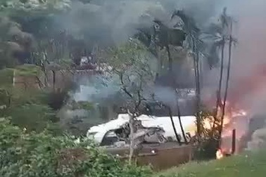 Hiện trường vụ rơi máy bay ở Brazil