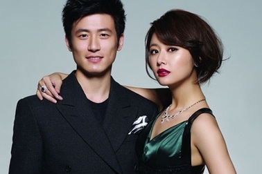 Lâm Tâm Như đẹp cổ điển với son đỏ