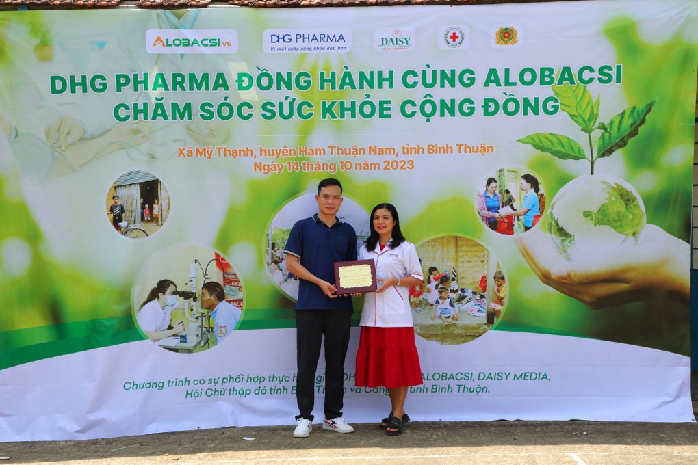 Hành trình về Bình Thuận chăm sóc sức khỏe cho 1.000 bà con của Dược Hậu Giang - 6 Hành trình về Bình Thuận chăm sóc sức khỏe cho 1.000 bà con của Dược Hậu Giang - 6