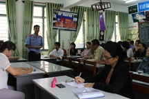 Vụ xén bữa ăn của học trò: Bị chất vấn, hiệu trưởng lúng túng! 