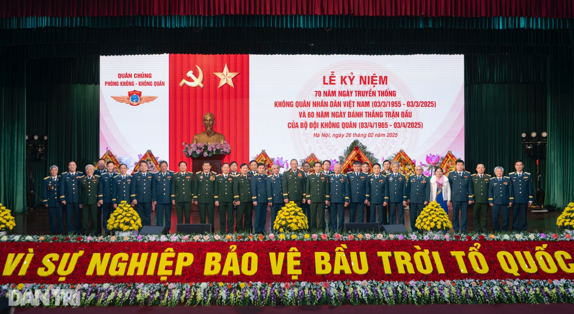 Đại tướng Phan Văn Giang dự Lễ kỷ niệm 70 năm Không quân nhân dân Việt Nam - 9 Đại tướng Phan Văn Giang dự Lễ kỷ niệm 70 năm Không quân nhân dân Việt Nam - 9