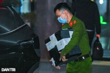 3 giờ khám nơi làm việc ông Trịnh Văn Quyết, công an thu giữ nhiều máy tính