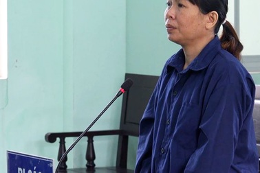 Dùng nước cất chế vắc xin giả, nữ nhân viên y tế "dỏm" lĩnh án