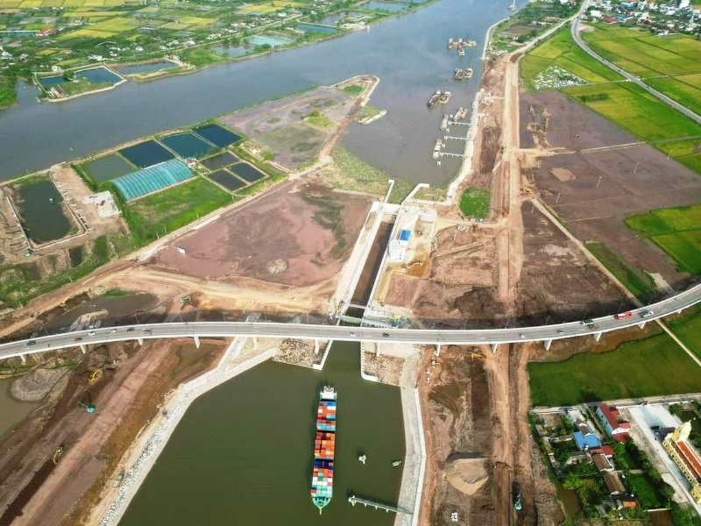 Mở luồng đường thủy kênh đào hơn 100 triệu USD tại Nam Định - 1 Mở luồng đường thủy kênh đào hơn 100 triệu USD tại Nam Định - 1