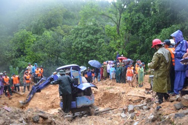 Quảng Ninh nhận 27 tỉ đồng ủng hộ khắc phục mưa lũ đầu tiên