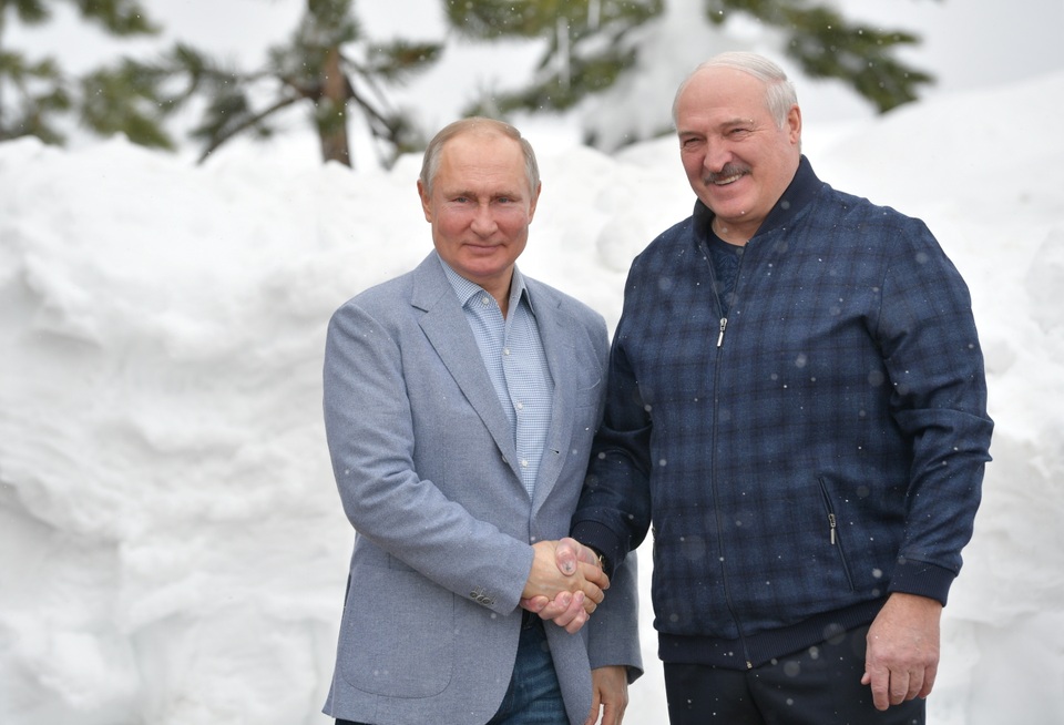 Video ông Putin trượt tuyết, lái mô tô cùng Tổng thống Belarus - 2 Video ông Putin trượt tuyết, lái mô tô cùng Tổng thống Belarus - 2