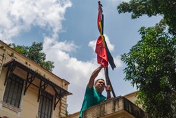Phố phường Hà Nội treo cờ rủ tưởng niệm cố Tổng Bí thư Nguyễn Phú Trọng