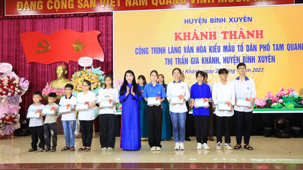 Khánh thành khu thiết chế văn hóa, thể thao kiểu mẫu tổ dân phố Tam Quang - 3 Khánh thành khu thiết chế văn hóa, thể thao kiểu mẫu tổ dân phố Tam Quang - 3