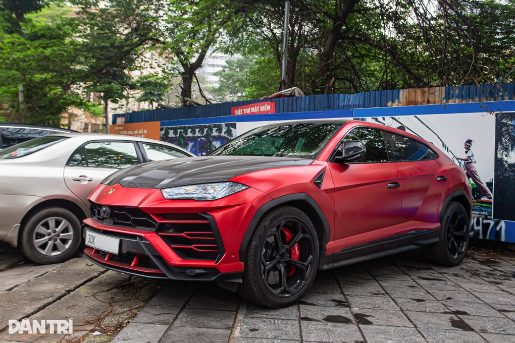 Lamborghini Urus từng của Minh Nhựa ra sao sau 4 năm đổi chủ? - 1 Lamborghini Urus từng của Minh Nhựa ra sao sau 4 năm đổi chủ? - 1