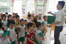 Giáo viên nước ngoài thiếu nghiệp vụ mầm non