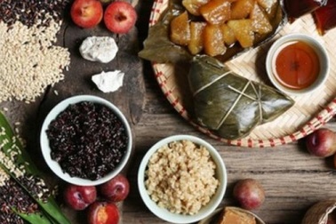 Mâm cỗ cúng Tết Đoan ngọ chuẩn nhất bà nội trợ nên biết