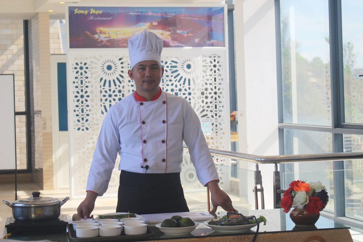 Nhân lực cho mùa du lịch: Lương tháng tới 100 triệu đồng, vẫn khó tuyển! - 3 Nhân lực cho mùa du lịch: Lương tháng tới 100 triệu đồng, vẫn khó tuyển! - 3