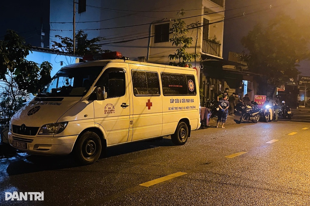 Tài xế xe ôm công nghệ bị sát hại trong con hẻm ở TPHCM - 1 Tài xế xe ôm công nghệ bị sát hại trong con hẻm ở TPHCM - 1