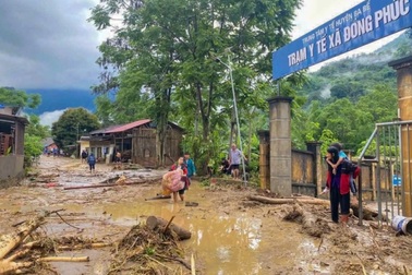 Lũ quét ở Bắc Kạn: Đất đá ầm ầm đổ về sau tiếng nổ lớn