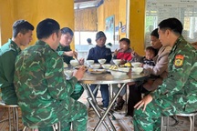 Vụ quả đồi đổ ập: Nhận nuôi con của vợ chồng nghi bị vùi lấp