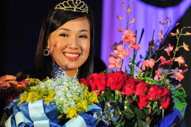 Nữ sinh Học viện Ngoại giao tài sắc vẹn toàn