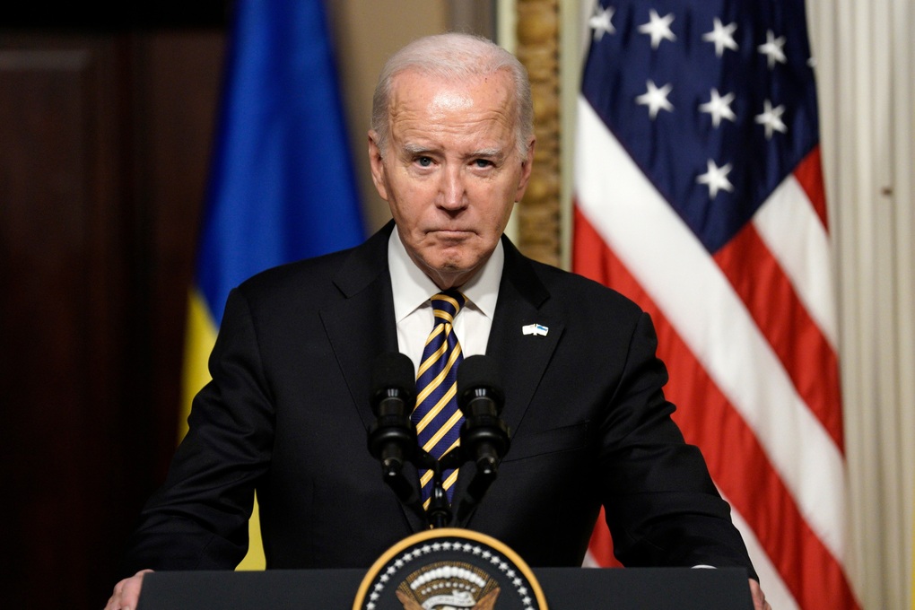 Cuộc điều tra luận tội có thể là món quà cho ông Biden - 2 Cuộc điều tra luận tội có thể là món quà cho ông Biden - 2