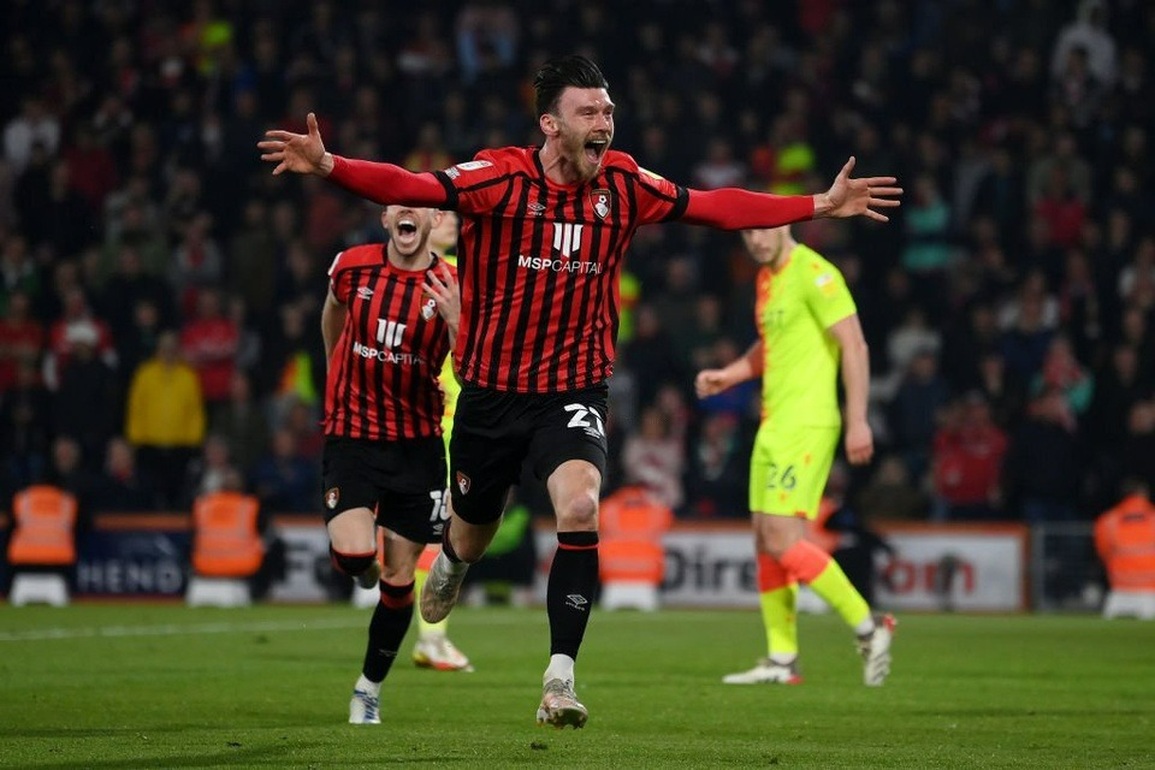 Bournemouth theo chân Fulham trở lại đấu trường Premier League - 3 Bournemouth theo chân Fulham trở lại đấu trường Premier League - 3