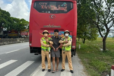 Công an Nghệ An bắt nghi phạm cướp tiền ở Hà Nội