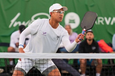 Lợi thế của người thuận tay trái khi chơi pickleball