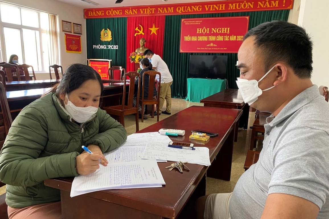 Đường dây lô đề trăm tỷ hội tụ con bạc khắp cả tỉnh bị triệt phá - 2 Đường dây lô đề trăm tỷ hội tụ con bạc khắp cả tỉnh bị triệt phá - 2