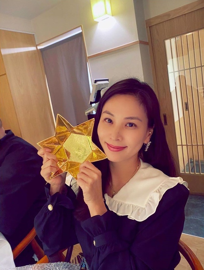 Go So Young: Người phụ nữ quyến rũ đứng sau thành công của Jang Dong Gun - 7 Go So Young: Người phụ nữ quyến rũ đứng sau thành công của Jang Dong Gun - 7